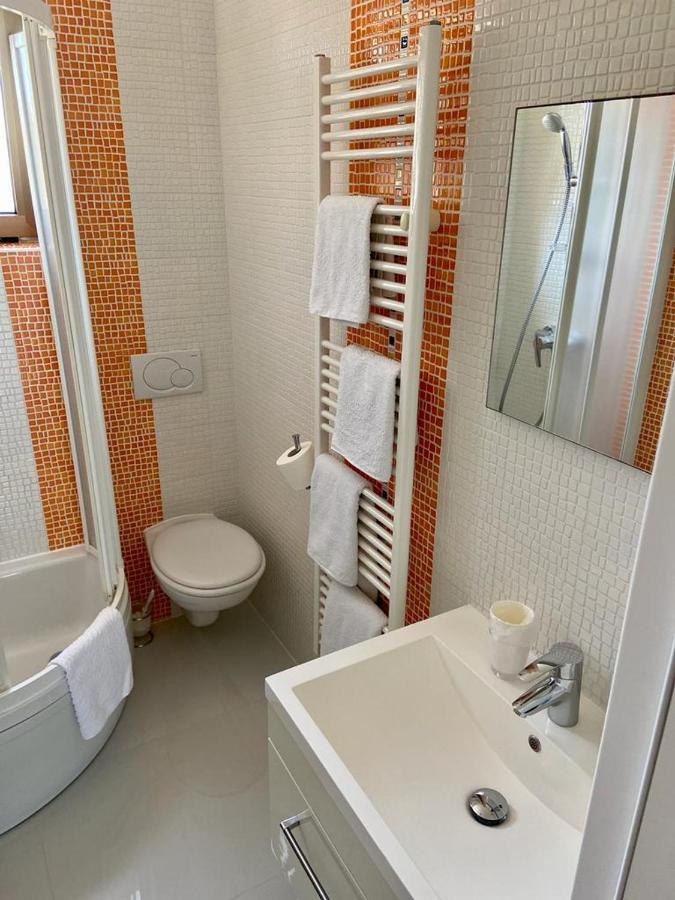 Portum Rooms Zadar Buitenkant foto