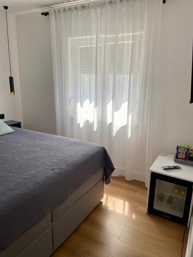 Portum Rooms Zadar Buitenkant foto