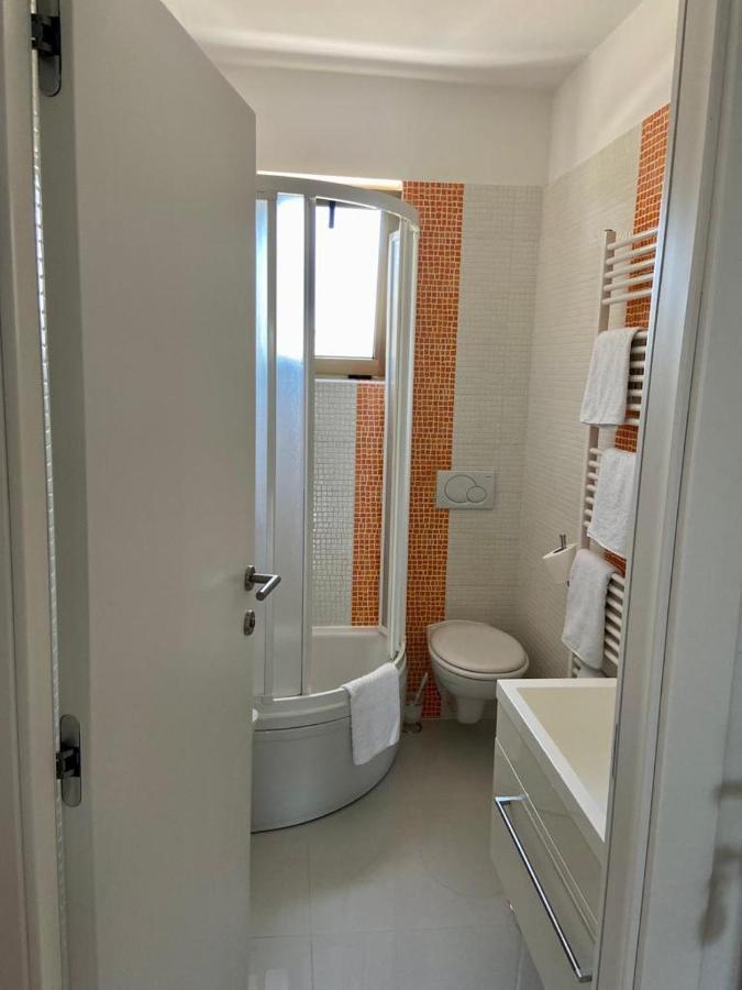 Portum Rooms Zadar Buitenkant foto